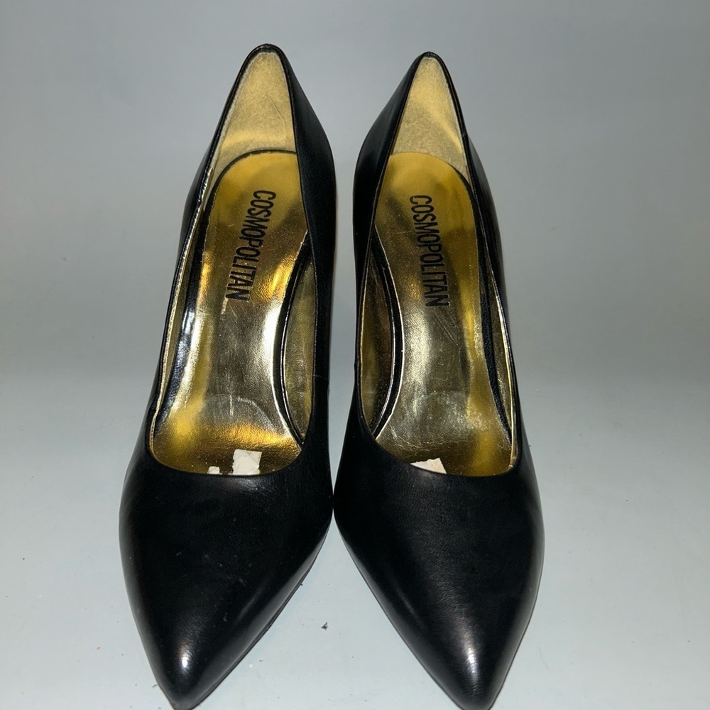 Pre loved cosmopolitan leather heel